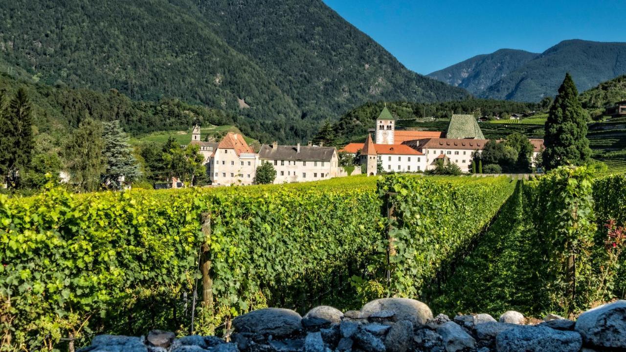 Hotel Brueckenwirt Novacella Экстерьер фото
